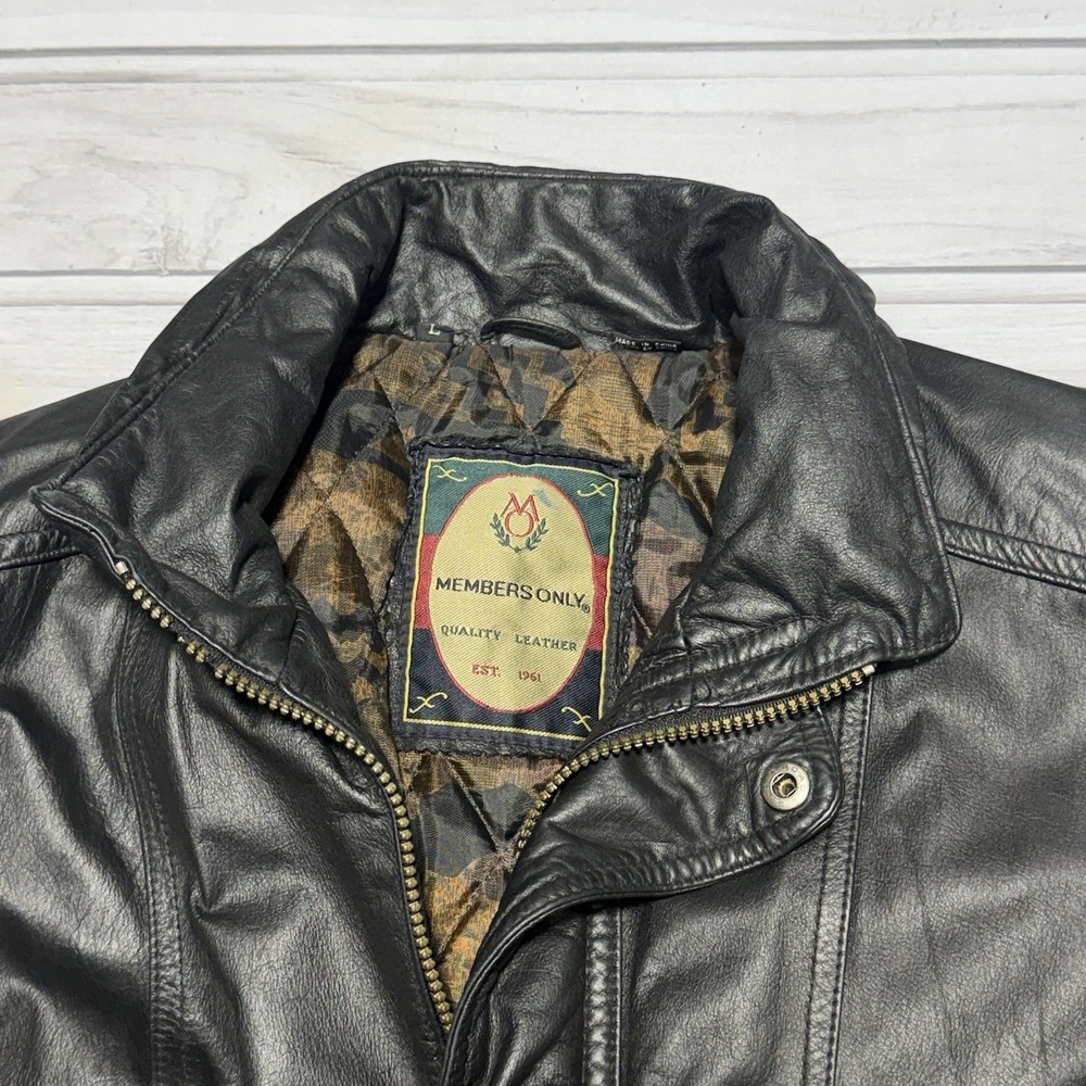 Vintage Members Only Bomber Jacket Mens Large Black Leather Coat Quilted Lining - Picture 7 of 9